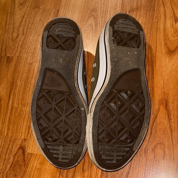 Converse Classic Green Canvas Sneakers Well Worn Loved Used Size 8 Size 6 Womens - Picture 5 of 6